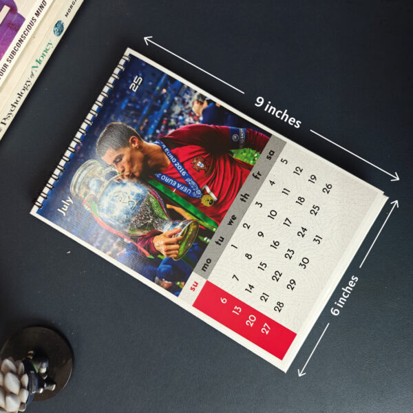 Cristiano Ronaldo Desk Calendar (6 x 9 inches) - Image 2