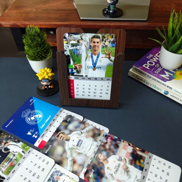 Real Madrid Desk Calendar - Image 2