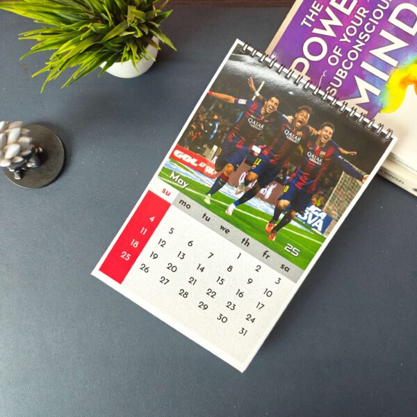 Lionel Messi Desk Calendar (6 x 9 inches) - Image 4