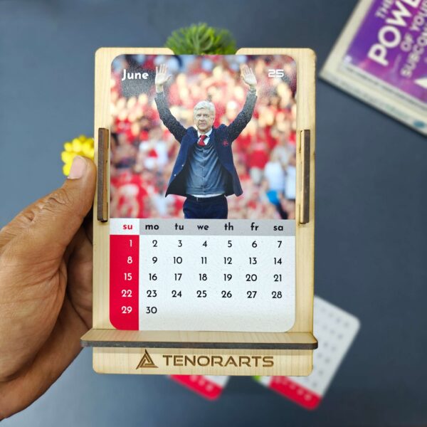 Arsenal Desk Calendar - Image 3