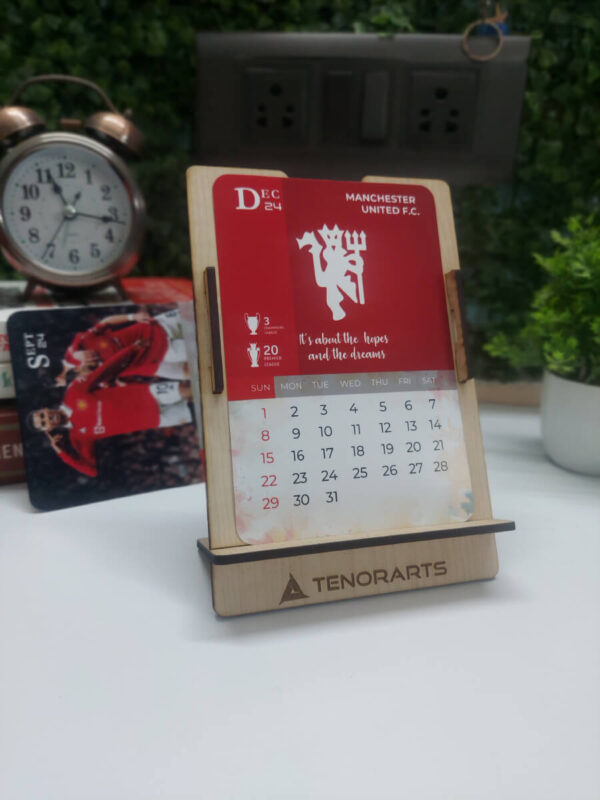 Manchester United Desk Calendar - Image 2