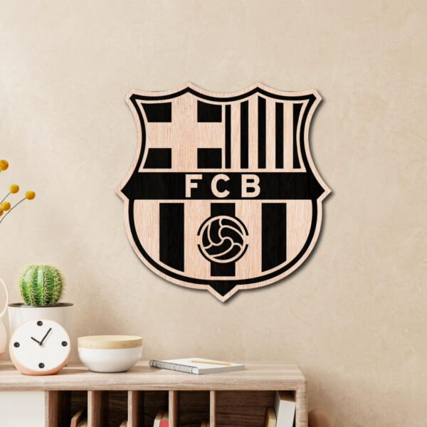 FC Barcelona Wooden Textured Logo Crest - Image 3