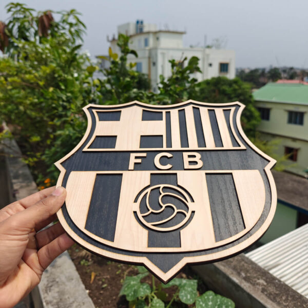 FC Barcelona Wooden Textured Logo Crest - Image 5